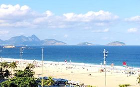 COPACABANA Praia - vista para o mar - próx Metrô